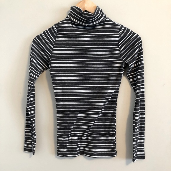 Hollister XS turtleneck striped sweater - Picture 2 of 3